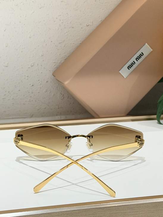 Picture of Miu Miu Sunglasses _SKUfw80236045fw